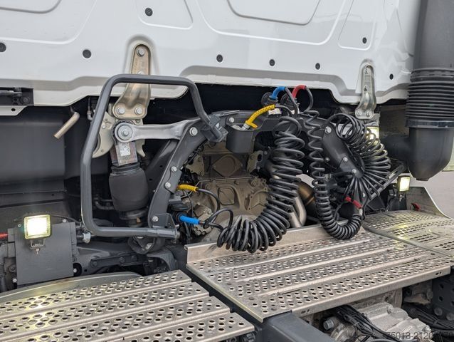 Standaard trekker MERCEDES-BENZ ACTROS 5 1848 GigaSpace SoloStar, MIETEN?