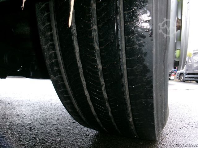 LKW mit Getränkeaufbau MERCEDES-BENZ 2646 Actros*7,7 m Schwenkwand*Lift/Lenk*LBW*Navi