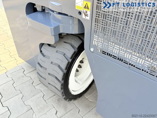 četvorosmerni viljuškar Combilift CB3000 DIESEL TRIPLEX 4900 POSITIONER