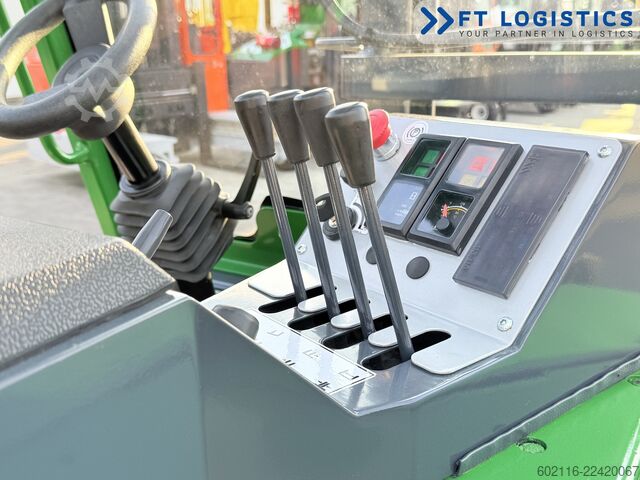 četvorosmerni viljuškar Combilift CB3000 DIESEL TRIPLEX 4900 POSITIONER