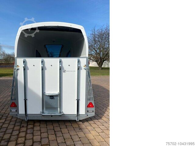 Veewagen Bücker Trailer Careliner L Vollpolyester 2 Pferdehänger
