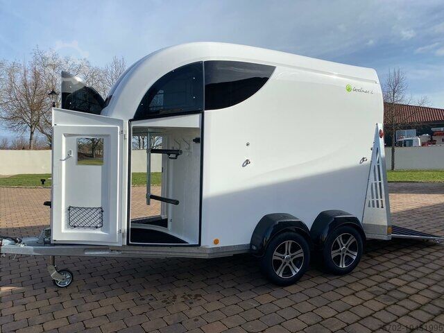 Veewagen Bücker Trailer Careliner L Vollpolyester 2 Pferdehänger