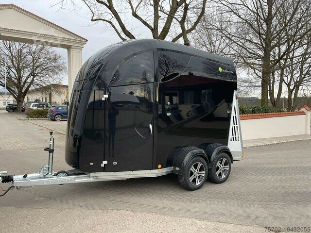 Veewagen Bücker Trailer Careliner M Vollpolyester 2 Pferdehänger