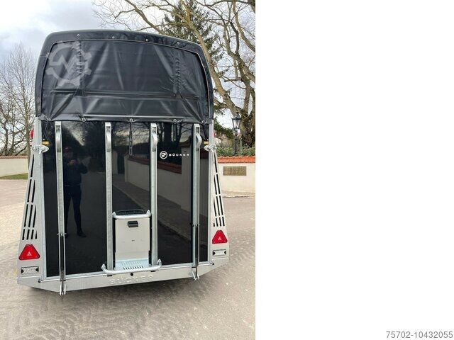 Veewagen Bücker Trailer Careliner M Vollpolyester 2 Pferdehänger