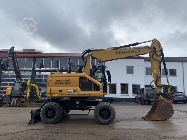 Mobile excavator Caterpillar M317-07B