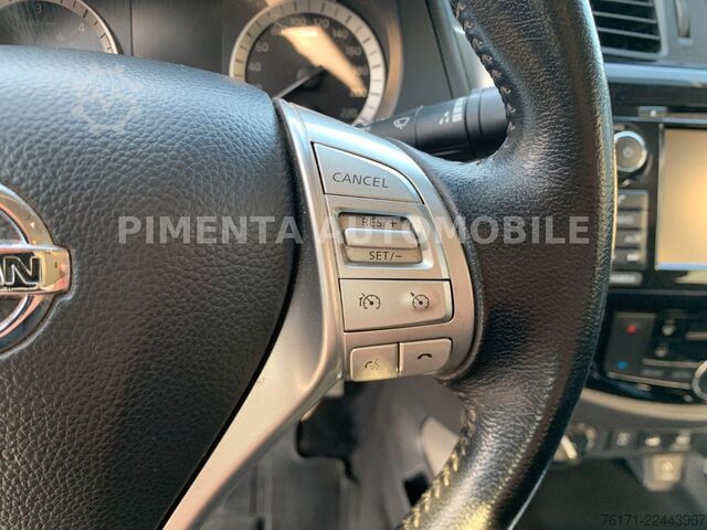 Furgone pick-up NISSAN Navara NP300 4x4 190PS Ausbau Regal  3,5t AHK