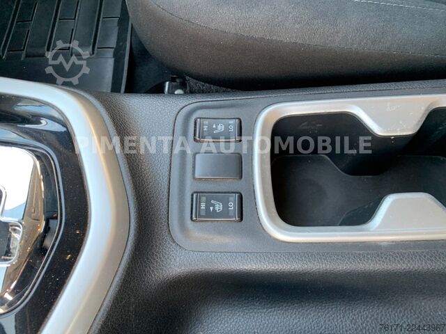 Furgone pick-up NISSAN Navara NP300 4x4 190PS Ausbau Regal  3,5t AHK