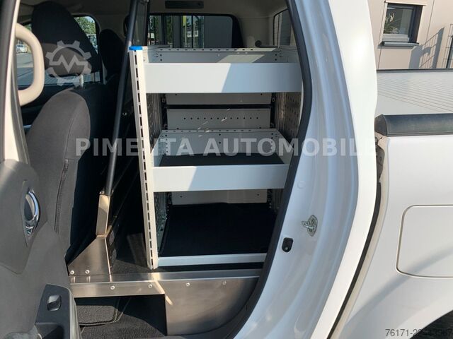 Furgone pick-up NISSAN Navara NP300 4x4 190PS Ausbau Regal  3,5t AHK
