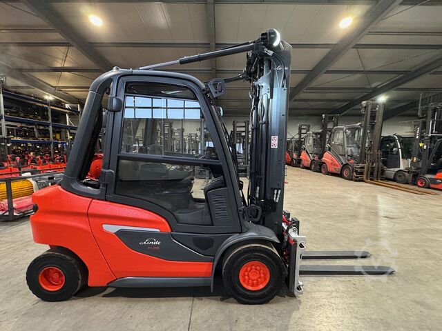 Forklift Linde H 35T-01 [ID: 241]