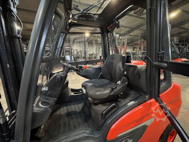 Forklift Linde H 35T-01 [ID: 241]