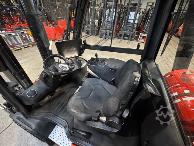 Forklift Linde H 35T-01 [ID: 241]
