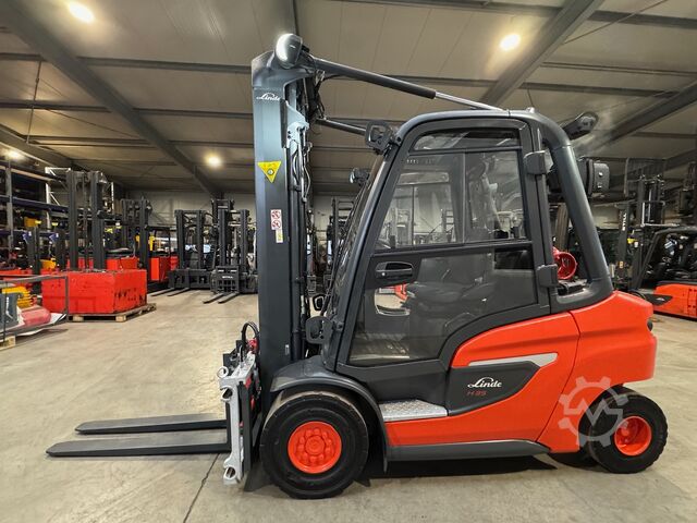 Forklift Linde H 35T-01 [ID: 241]