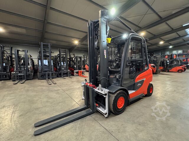 Forklift Linde H 35T-01 [ID: 241]