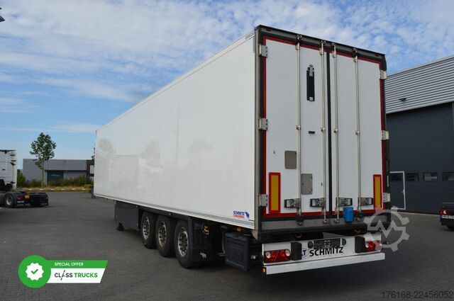 Koeloplegger SCHMITZ CARGOBULL SKO FP 45 ThermoKing SLXi 300
