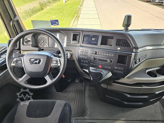 Standard-SZM M.A.N. 18.470 TGX GX RETARDER 2X TANK