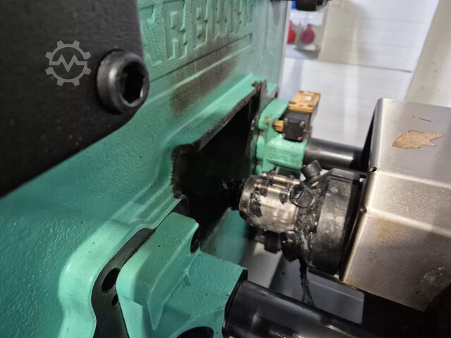 Máquina de moldagem por injeção Arburg GOLDEN EDITION 470-1500-400  2012