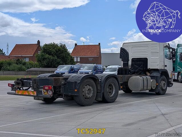 Transport af containere Volvo FM
