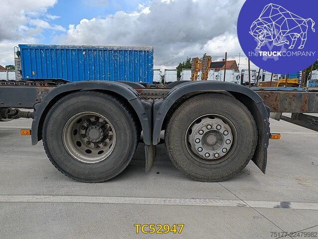 Transport af containere Volvo FM