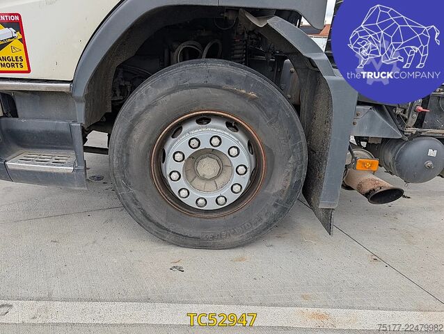 Transport af containere Volvo FM