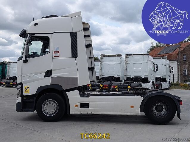 Standard-SZM Renault T 520