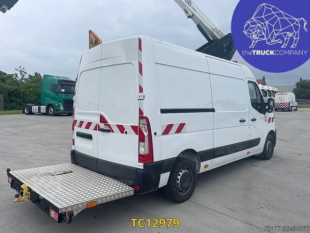 Løfteplatform Renault Master 145.35 klubb