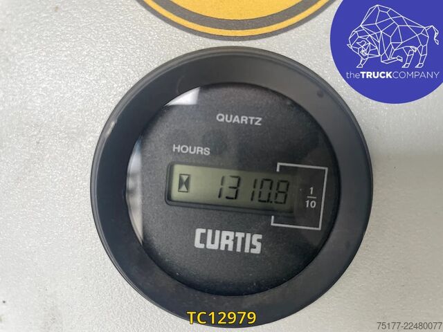 Løfteplatform Renault Master 145.35 klubb