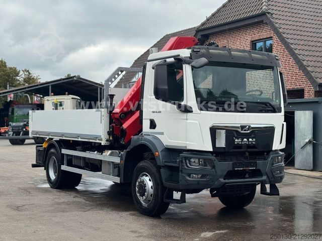 Truck mounted crane MAN TGM TG3 18.320 4x4 HMF Ladekran Pritsche