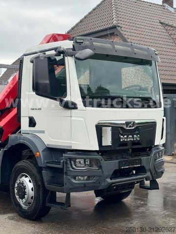 Truck mounted crane MAN TGM TG3 18.320 4x4 HMF Ladekran Pritsche