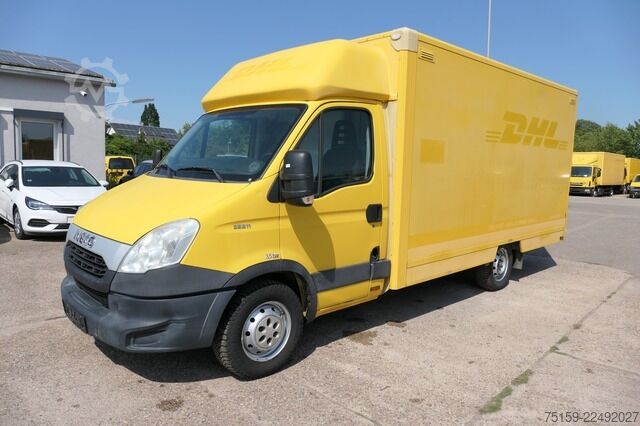 Vrachtwagen met bakwagen iveco Daily 35 S11 C30C AUTOMATIK EURO 5 - Regale - LUFT - COC