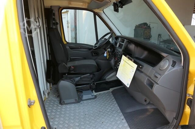 Vrachtwagen met bakwagen iveco Daily 35 S11 C30C AUTOMATIK EURO 5 - Regale - LUFT - COC