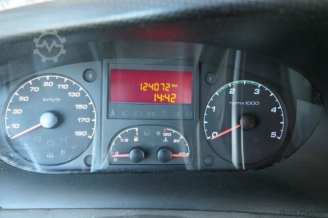 Vrachtwagen met bakwagen iveco Daily 35 S11 C30C AUTOMATIK EURO 5 - Regale - LUFT - COC