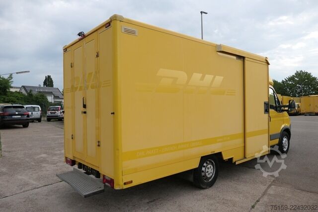 Vrachtwagen met bakwagen iveco Daily 35 S11 C30C AUTOMATIK KAMERA Regale LUFT DURCHGANG EURO-5 CoC