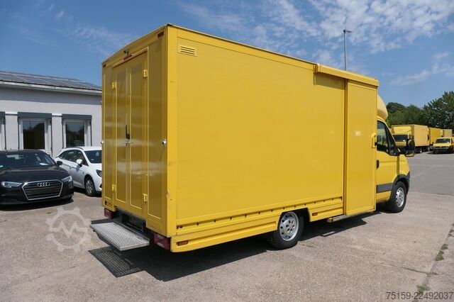 Vrachtwagen met bakwagen iveco Daily 35 S11 C30C AUTOMATIK KAMERA Regale LUFT DURCHGANG EURO-5 CoC