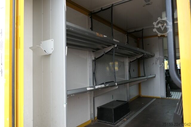 Vrachtwagen met bakwagen iveco Daily 35 S11 C30C AUTOMATIK KAMERA Regale LUFT DURCHGANG EURO-5 CoC