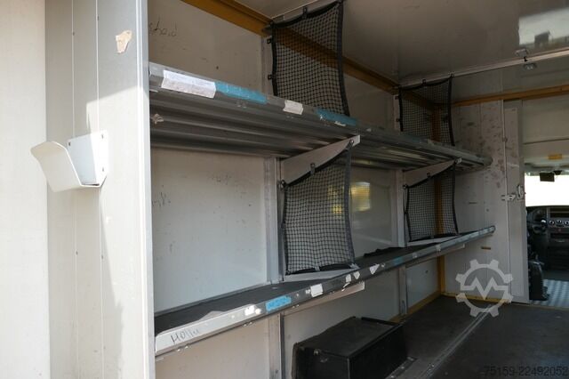 Vrachtwagen met bakwagen iveco Daily 35 S11 C30C AUTOMATIK KAMERA MAXI KAMERA Regale LUFT - EURO 5 - CoC