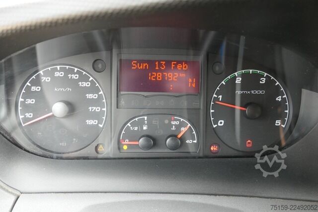 Vrachtwagen met bakwagen iveco Daily 35 S11 C30C AUTOMATIK KAMERA MAXI KAMERA Regale LUFT - EURO 5 - CoC