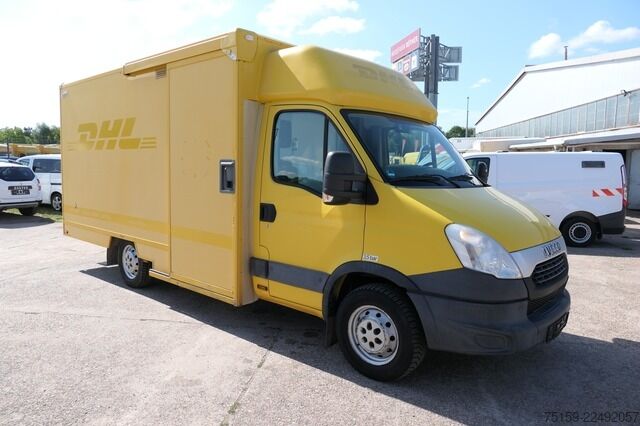 Vrachtwagen met bakwagen iveco Daily 35 S11 C30C AUTOMATIK KAMERA MAXI KAMERA Regale LUFT - EURO 5 - CoC