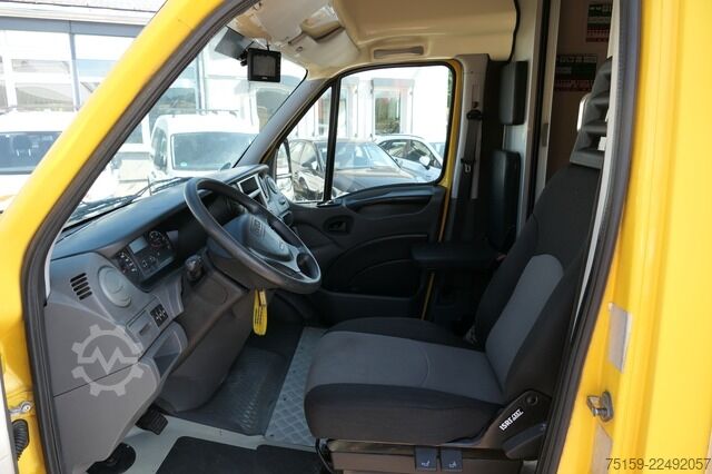 Vrachtwagen met bakwagen iveco Daily 35 S11 C30C AUTOMATIK KAMERA MAXI KAMERA Regale LUFT - EURO 5 - CoC