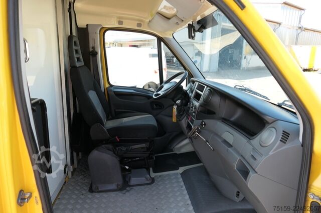 Vrachtwagen met bakwagen iveco Daily 35 S11 C30C AUTOMATIK KAMERA MAXI KAMERA Regale LUFT - EURO 5 - CoC