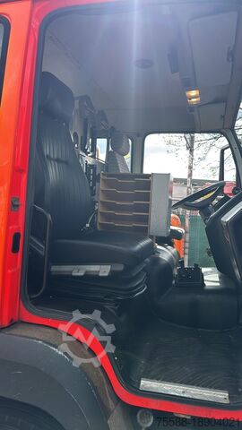 Feuerwehrauto MAN 10.224