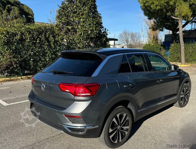 Pojazd użytkowy VOLKSWAGEN T-ROC IQ DRIVE