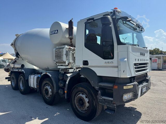 Betonmixer vrachtwagen Iveco Trakker 450