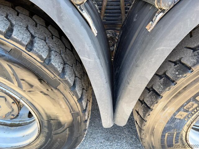 Autodomíchávač betonu Iveco Trakker 450