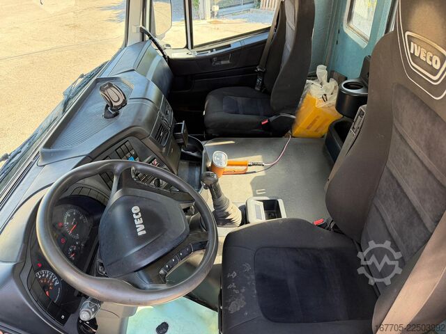 Autodomíchávač betonu Iveco Trakker 450