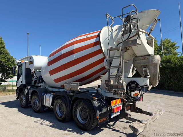 Autodomíchávač betonu Iveco Trakker 450