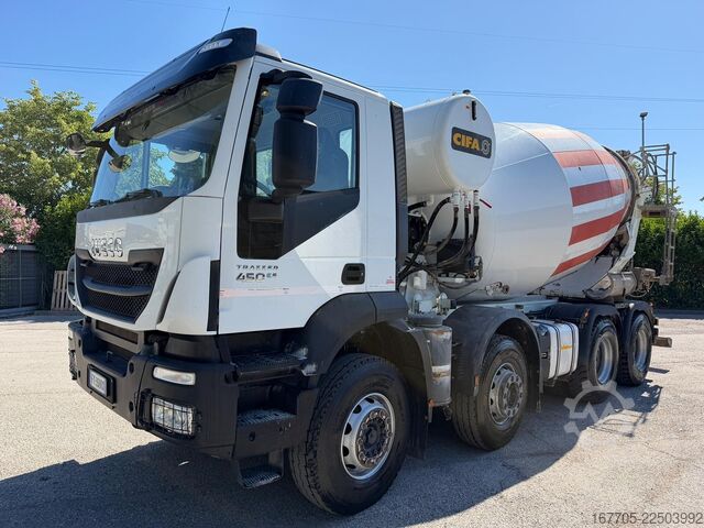 Autodomíchávač betonu Iveco Trakker 450