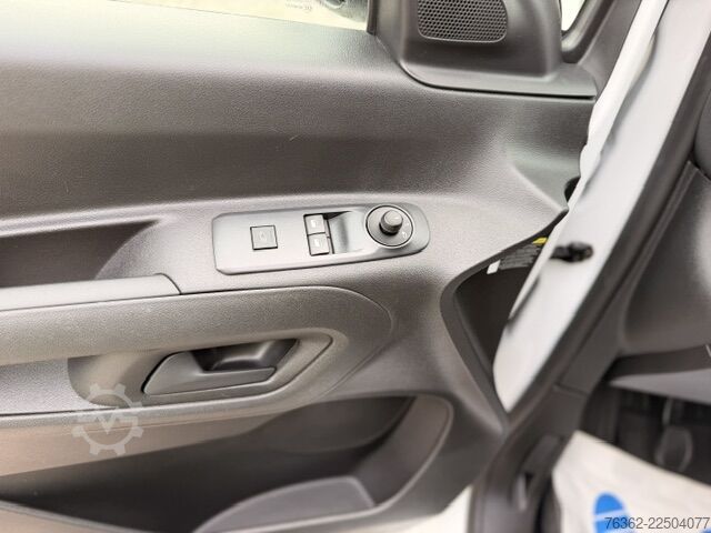 Duba panelată Opel Opel Combo 1,5 KLIMA, AHK, Tempomat.