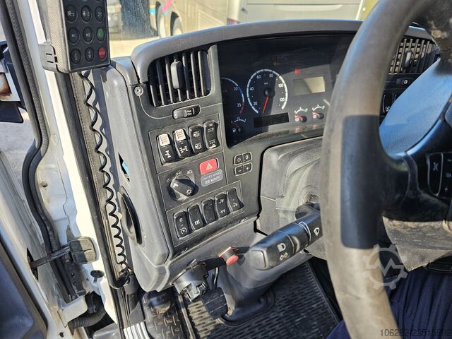 Kroghejselastbil SCANIA R480LB 8X4*4HHA MOTORSCHADEN! 3-Pedal J
