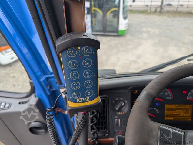Hakowiec Volvo FH520 -37 8X4 JOAB Lift+Lenkachse Blatt/