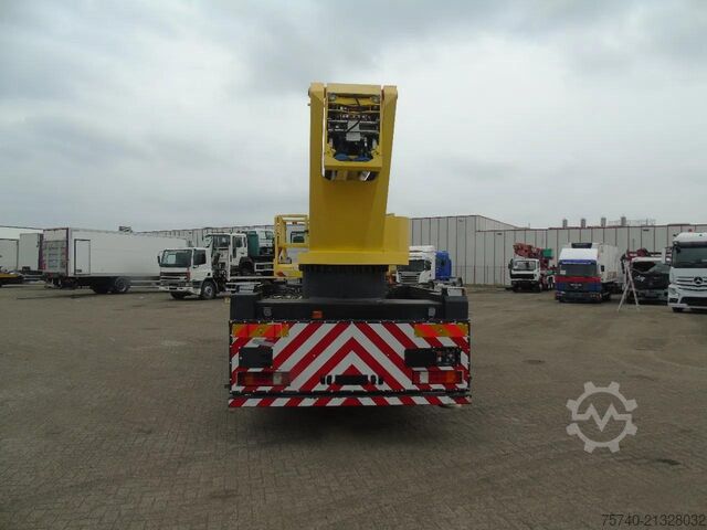 Aerial platform Mercedes-Benz Actros